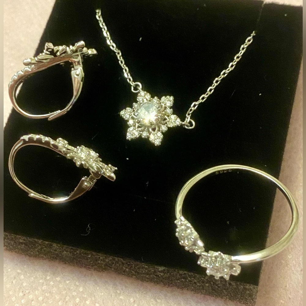 925 Silver Snowflakes ❄️ Set. Perfect as a new year gift 🎁! - Picture 5 of 7